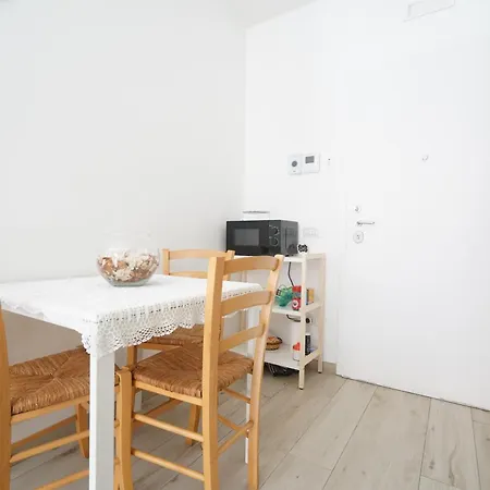 Central Modern Studio *